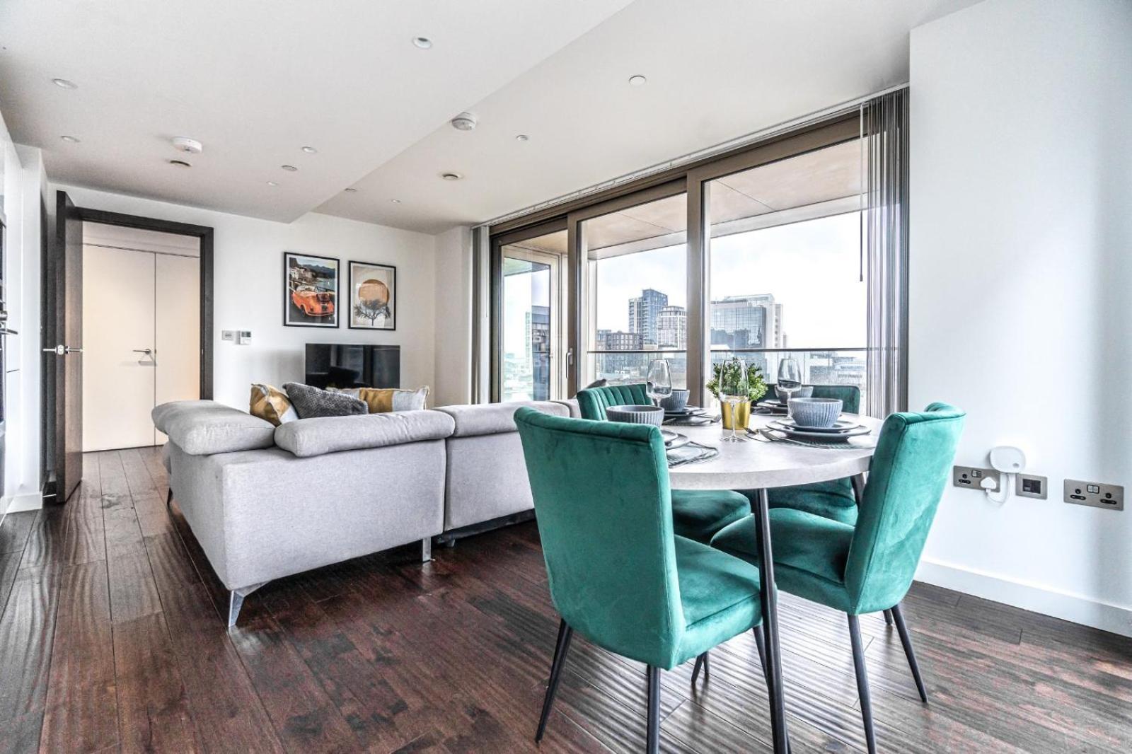 Apartment Stunning 2 Bedroom In Tower Hill London